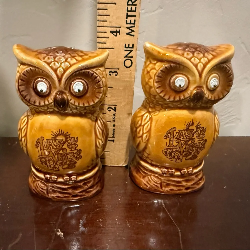 Vintage Owl Salt and Pepper Shakers Brown Ceramic‎ moving eyes made in Japan